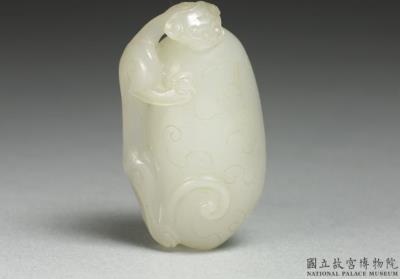 图片[2]-Jade pendant in the shape of chi-dragon, Qing dynasty (1644-1911)-China Archive